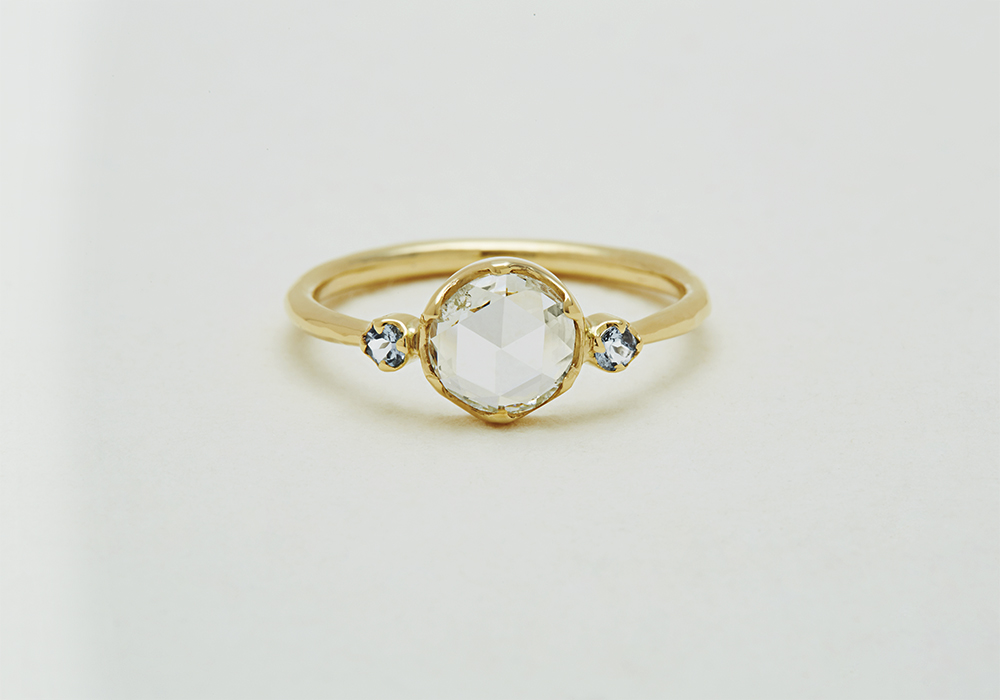 Engagement ring-E-004〔 Something Blue Diamond Ring 〕" Amulet thet can be happy. " /K18YG 250,000～